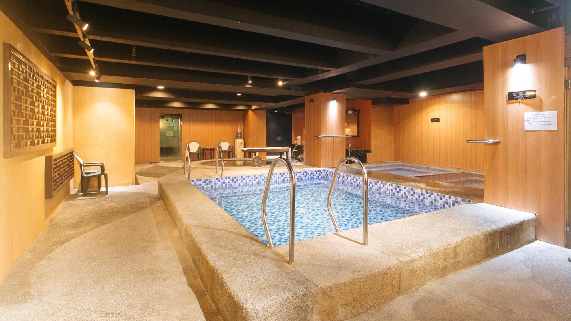 Reddoorz Premium At Jjimjbang Hotel Spa Manila Bagian luar foto
