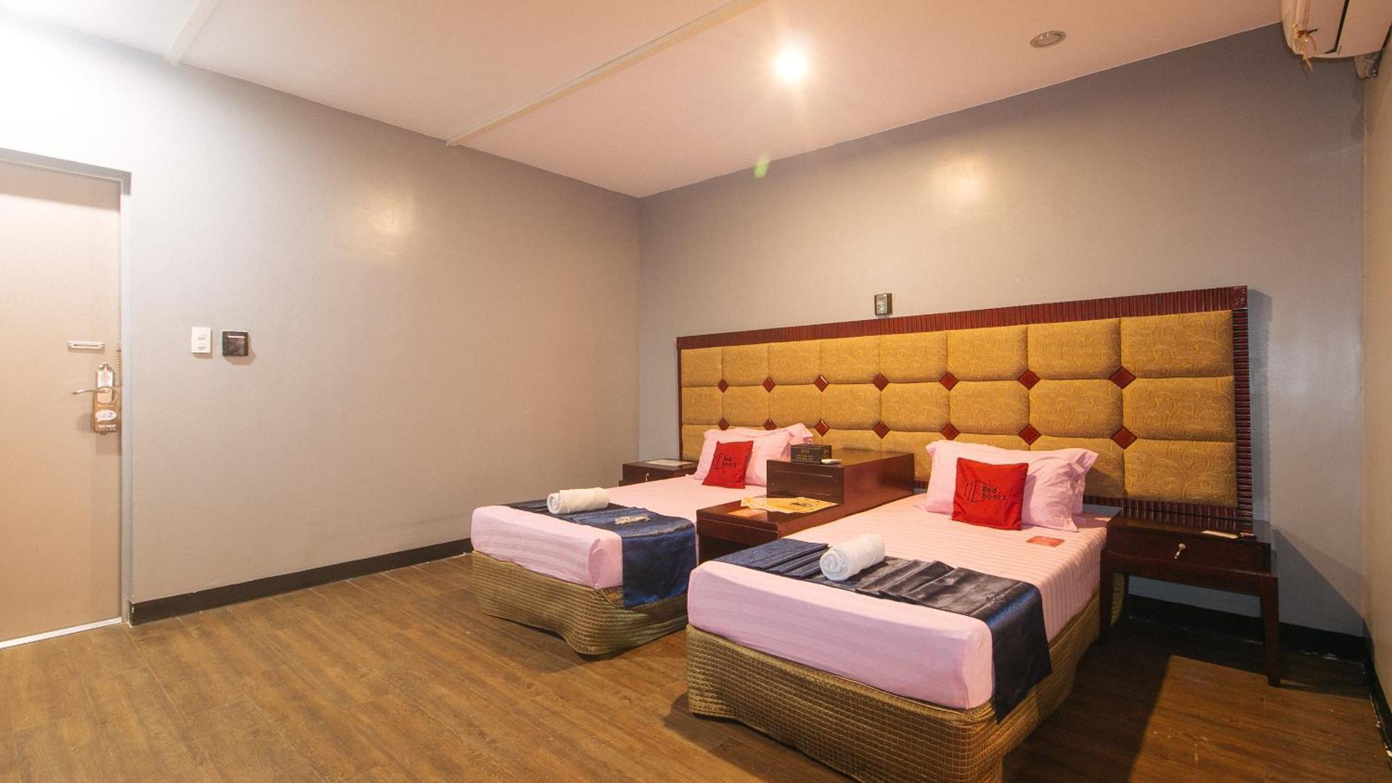 Reddoorz Premium At Jjimjbang Hotel Spa Manila Ruang foto