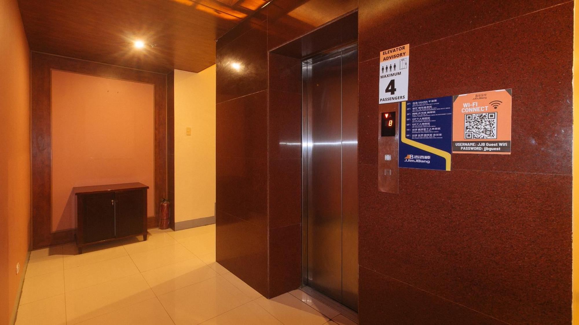 Reddoorz Premium At Jjimjbang Hotel Spa Manila Bagian luar foto